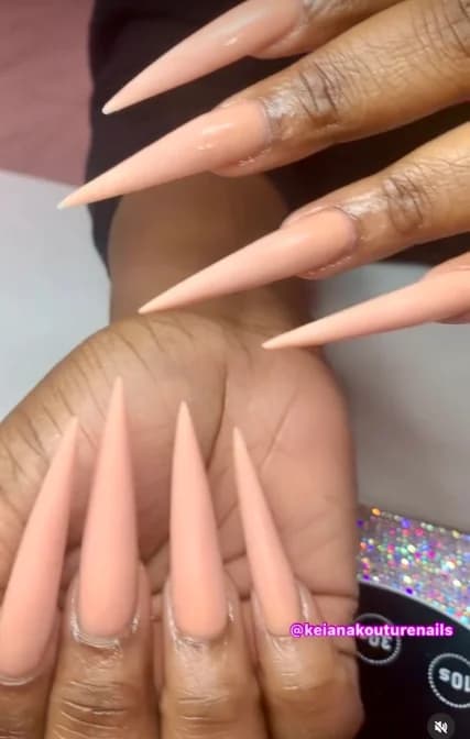 Nude stiletto full set